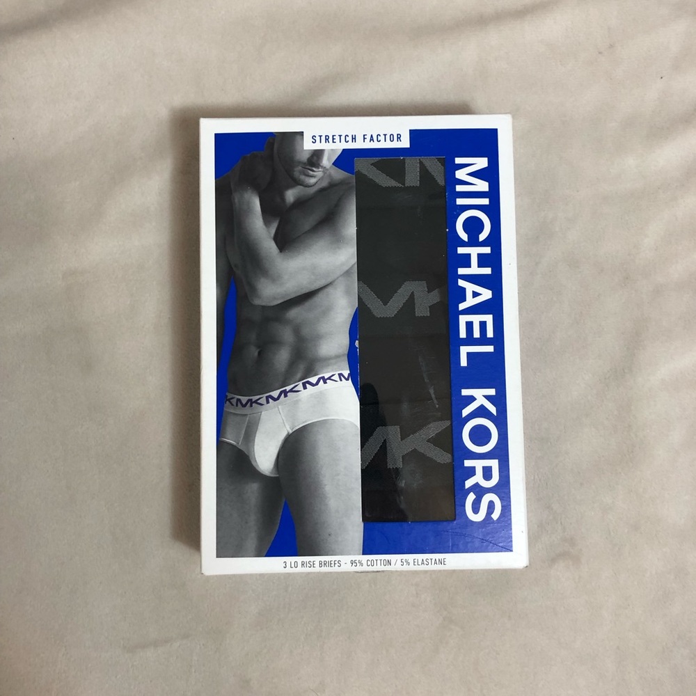 Michael Kors 3 pack black cotton low rise briefs. Size small
